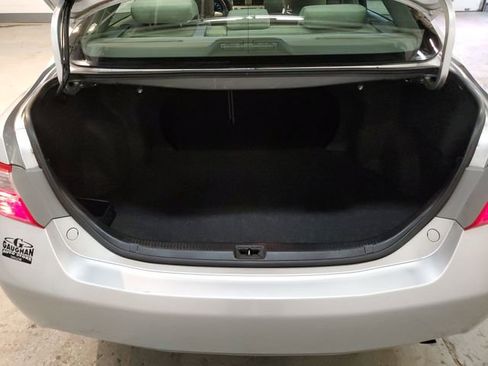 Used 2009 Toyota Camry image 24