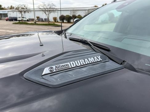 Used 2020 Chevrolet Silverado 3500 High Country w/ LPO, Hitch Package image 9