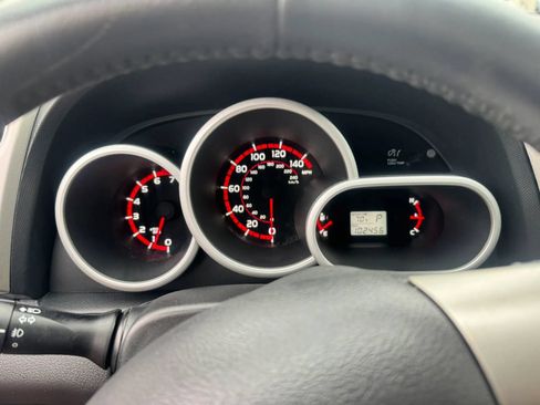 Used 2009 Toyota Matrix S FWD image 21