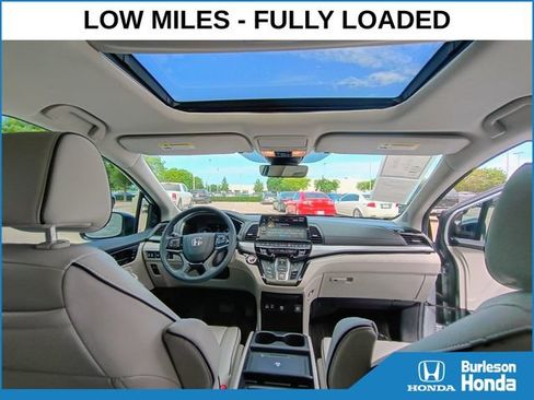 Used 2025 Honda Odyssey Touring image 9
