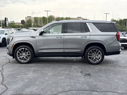 New 2026 GMC Yukon Denali w/ Sun & Power Step Package AWD/4WD image 13