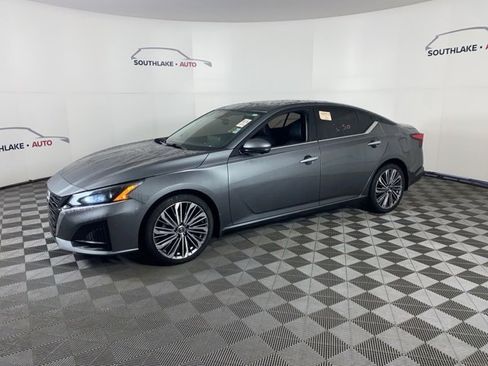 Certified 2023 Nissan Altima 2.5 SL image 4