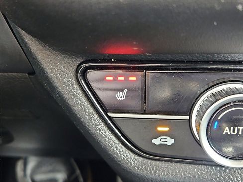 Certified 2023 Honda HR-V EX-L image 10