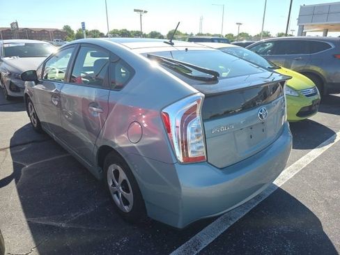 Used 2014 Toyota Prius Four w/ Solar Roof Package FWD image 2
