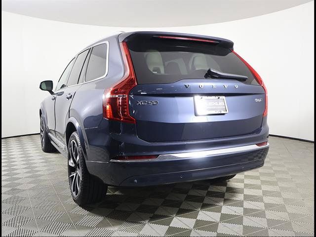 Used 2023 Volvo XC90 B6 Plus w/ Protection Package AWD/4WD image 4
