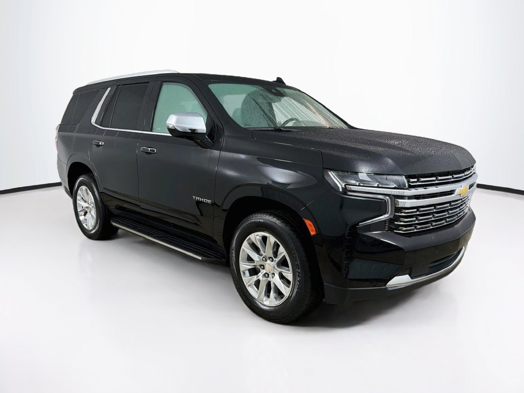 Used 2024 Chevrolet Tahoe Premier AWD/4WD image 3