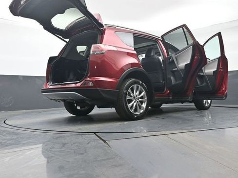 Used 2018 Toyota RAV4 Limited image 53