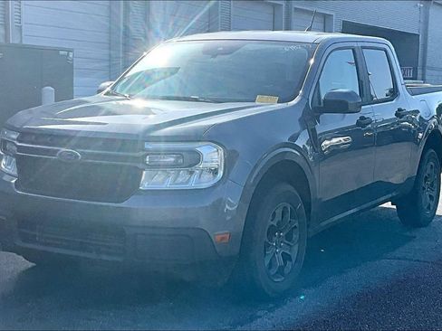 Used 2022 Ford Maverick XLT w/ XLT Luxury Package FWD image 2