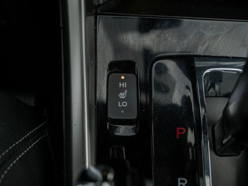 Used 2017 Honda Accord Touring image 29