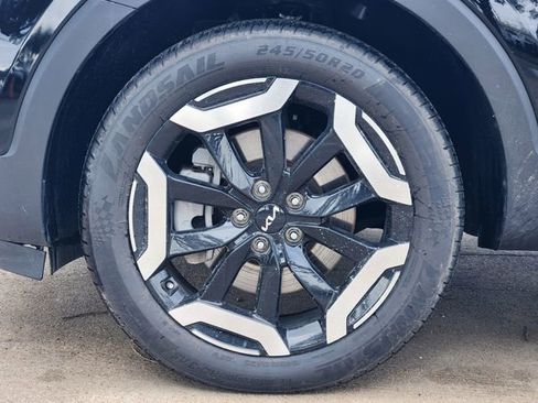 Used 2025 Kia Telluride S FWD image 10