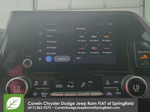 Used 2024 Toyota Highlander LE image 24