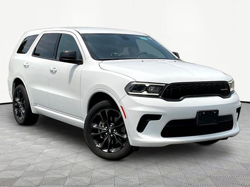 Used 2025 Dodge Durango GT AWD/4WD image 3