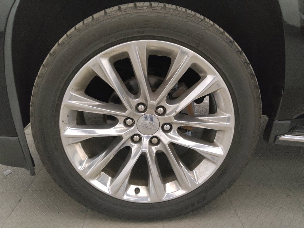 Used 2019 Cadillac Escalade ESV Luxury AWD/4WD image 31