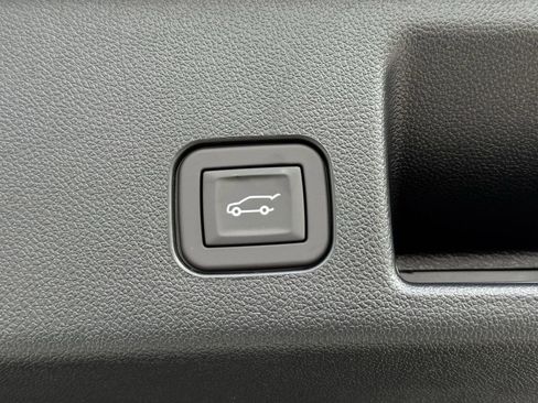 New 2026 Chevrolet Equinox EV LT image 25