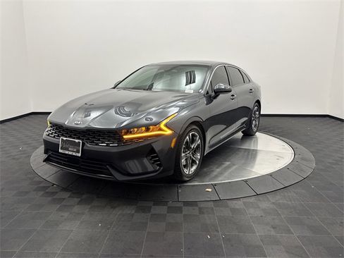 Used 2021 Kia K5 EX w/ EX Premium Package image 3