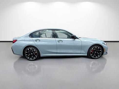 New 2026 BMW 330i Sedan w/ M Sport Package RWD image 2