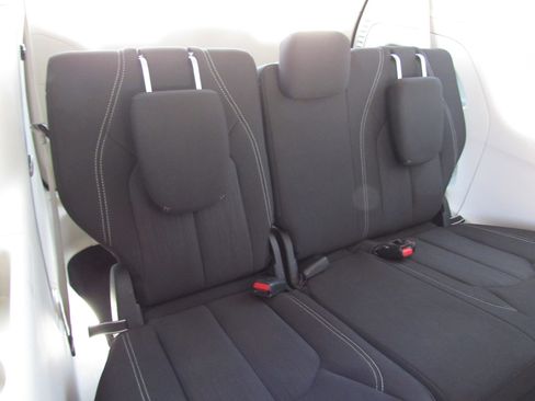 Used 2023 Chrysler Voyager LX FWD image 12