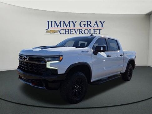 Used 2023 Chevrolet Silverado 1500 ZR2 w/ Technology Package image 7