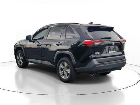 Certified 2022 Toyota RAV4 XLE w/ Convenience Package FWD image 5
