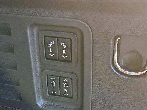 Used 2025 Buick Enclave Avenir w/ Super Cruise Package image 10