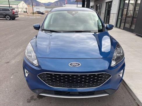 Used 2022 Ford Escape SEL image 2