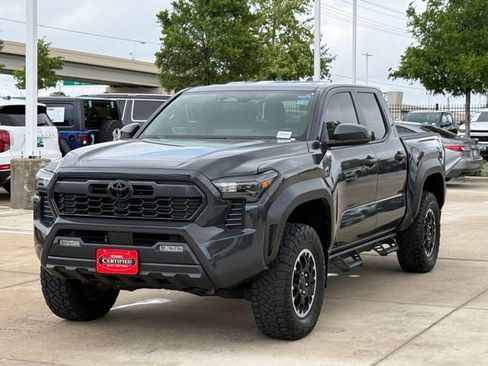 Used 2024 Toyota Tacoma TRD Off-Road AWD/4WD image 8