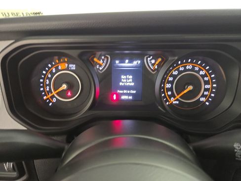 Used 2026 Jeep Wrangler Unlimited Sport AWD/4WD image 21