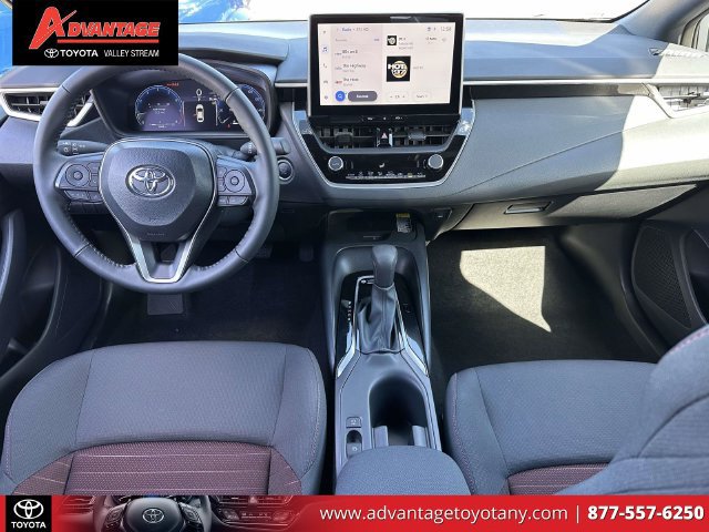 Certified 2026 Toyota Corolla SE w/ SE Package FWD image 17