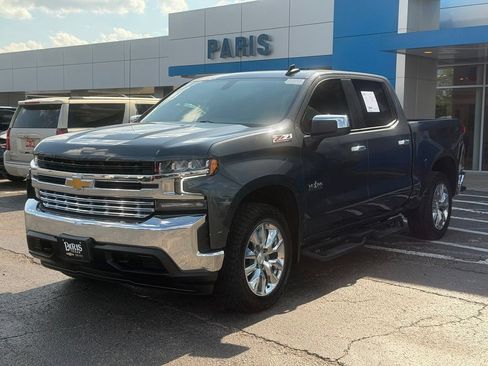 Used 2022 Chevrolet Silverado 1500 LT AWD/4WD image 3