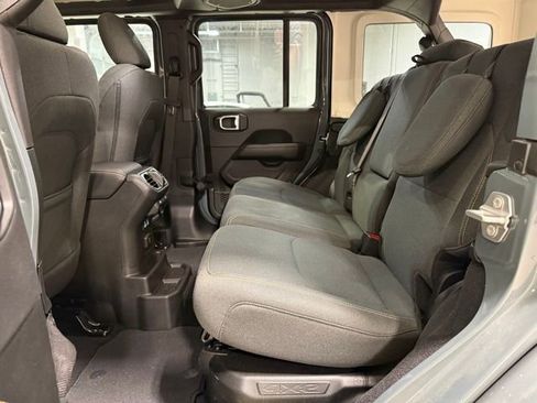 Used 2025 Jeep Wrangler Unlimited Sahara w/ Safety Group image 31