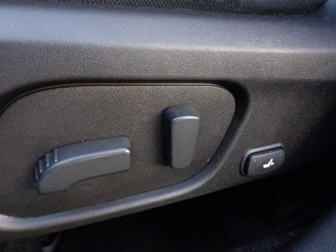 Used 2015 Subaru Forester 2.5i Premium w/ All-Weather Package image 23