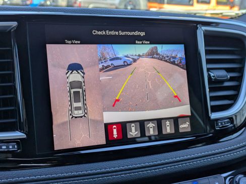 New 2026 Chrysler Pacifica Select image 24