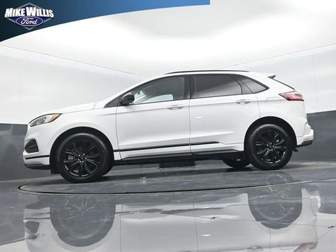 Used 2022 Ford Edge SE w/ Black Appearance Package image 20