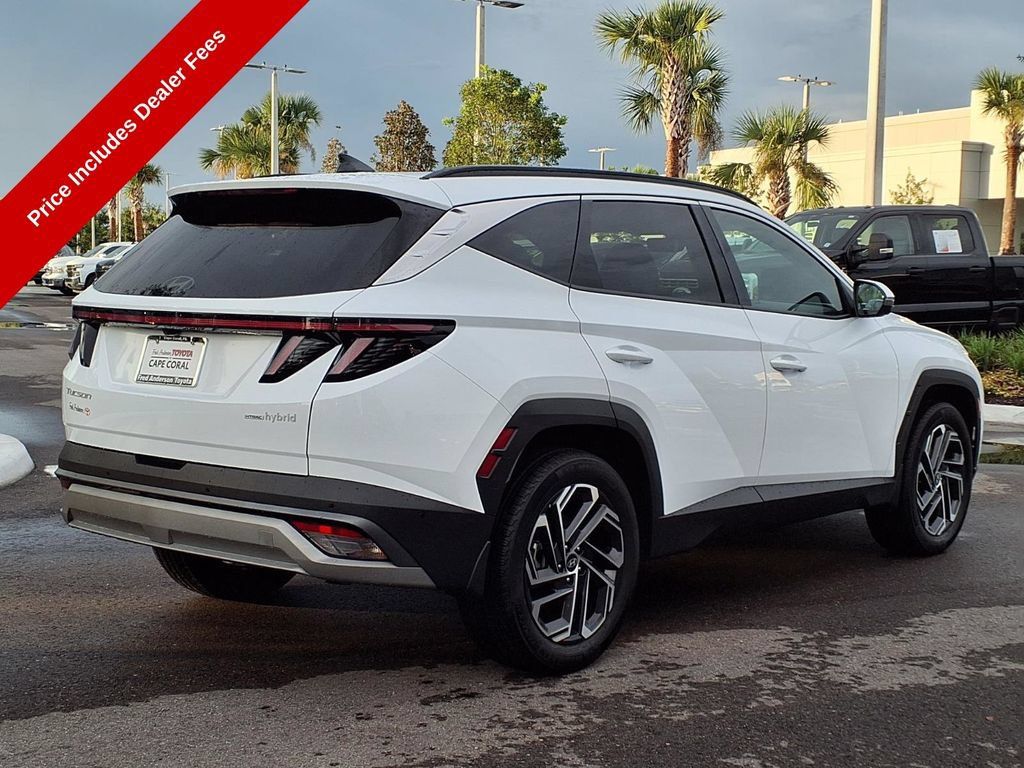 Used 2025 Hyundai Tucson Limited AWD/4WD image 8
