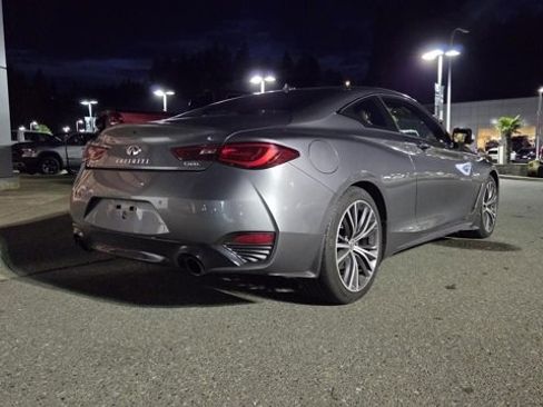 Used 2019 INFINITI Q60 3.0t Luxe w/ Essential Package image 9