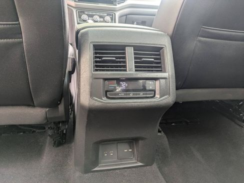 Used 2021 Volkswagen Atlas SEL FWD image 14