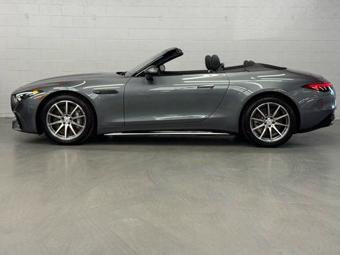 Used 2023 Mercedes-Benz SL 43 AMG w/ Driver Assistance Package image 5