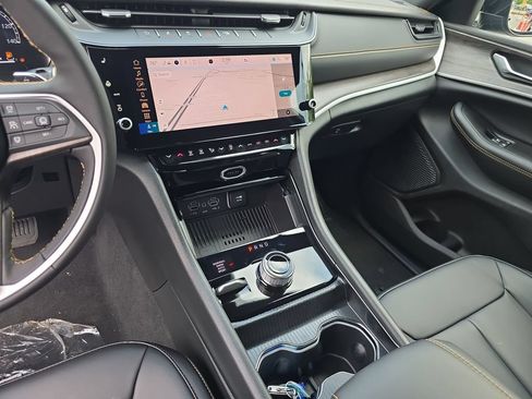 New 2026 Jeep Grand Cherokee Limited AWD/4WD image 25