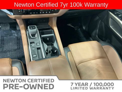 Used 2025 Nissan Pathfinder Platinum w/ Cargo Package FWD image 17
