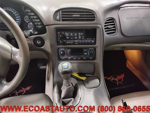 Used 2004 Chevrolet Corvette Convertible w/ Preferred Equipment Group RWD image 11