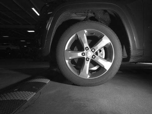 Used 2021 Jeep Grand Cherokee L Limited AWD/4WD image 5