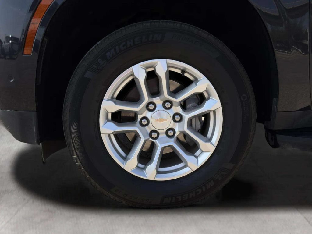 Used 2025 Chevrolet Tahoe LT AWD/4WD image 32