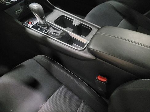 Used 2020 Nissan Sentra SV w/ Trunk Package FWD image 26