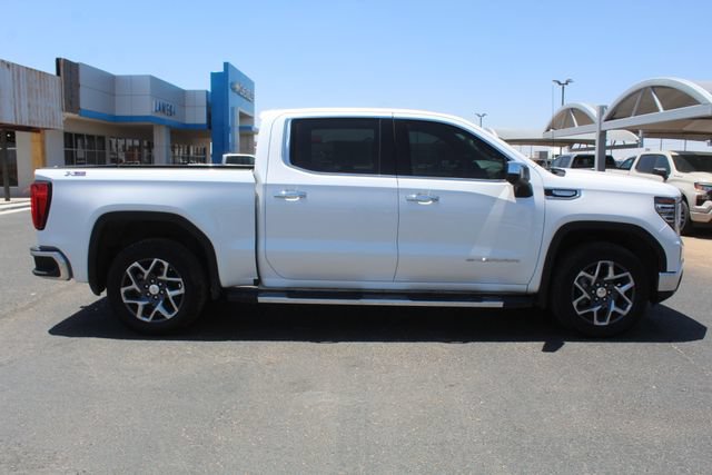 Used 2025 GMC Sierra 1500 SLT AWD/4WD image 2