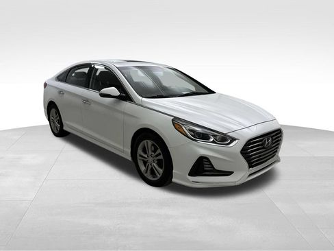 Used 2018 Hyundai Sonata Limited FWD image 2
