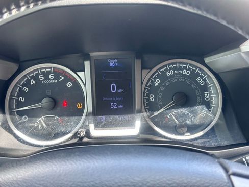 Used 2020 Toyota Tacoma SR5 image 25