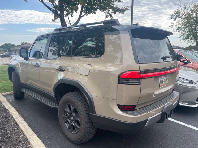 Used 2025 Lexus GX 550 AWD/4WD image 4