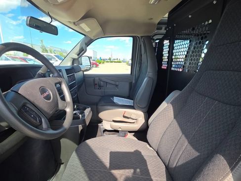 Used 2025 GMC Savana 2500 w/ Driver Convenience Package RWD image 11
