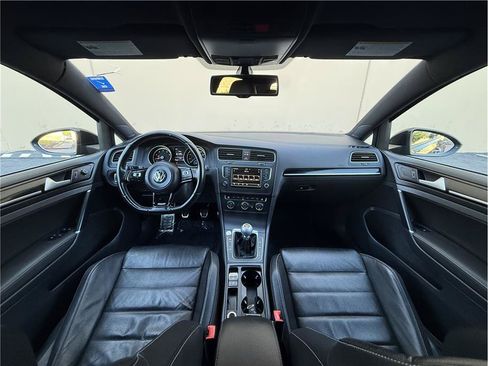 Used 2016 Volkswagen Golf 4-Door AWD/4WD image 7