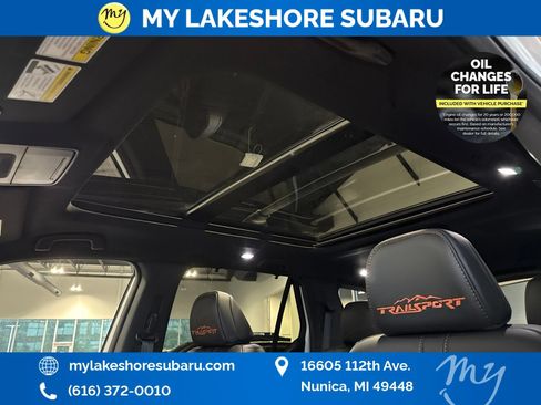 Used 2025 Honda Pilot TrailSport image 23